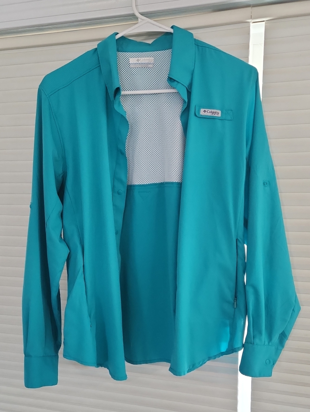 Columbia Women's Teal Long-Sleeve Venting Sun Shirt